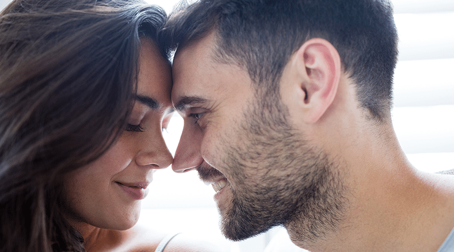 3 Romantic Ways You Can Show Interest to Her on Dream Singles